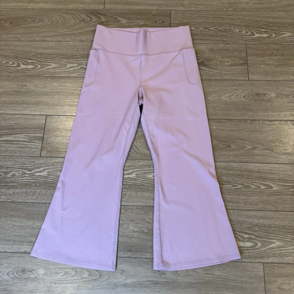 Under Armour Ribbed Flare Leggings Women's M Pink‎ High Waist Yoga Athleisure